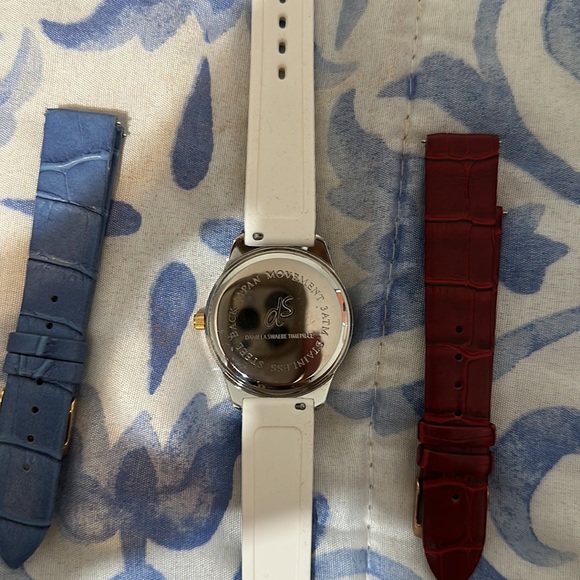 Watch - Picture 2 of 2